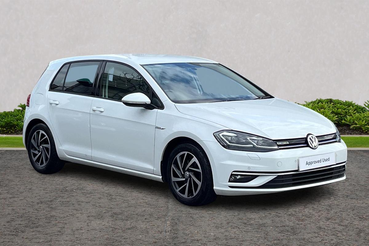 Main listing image - Volkswagen Golf