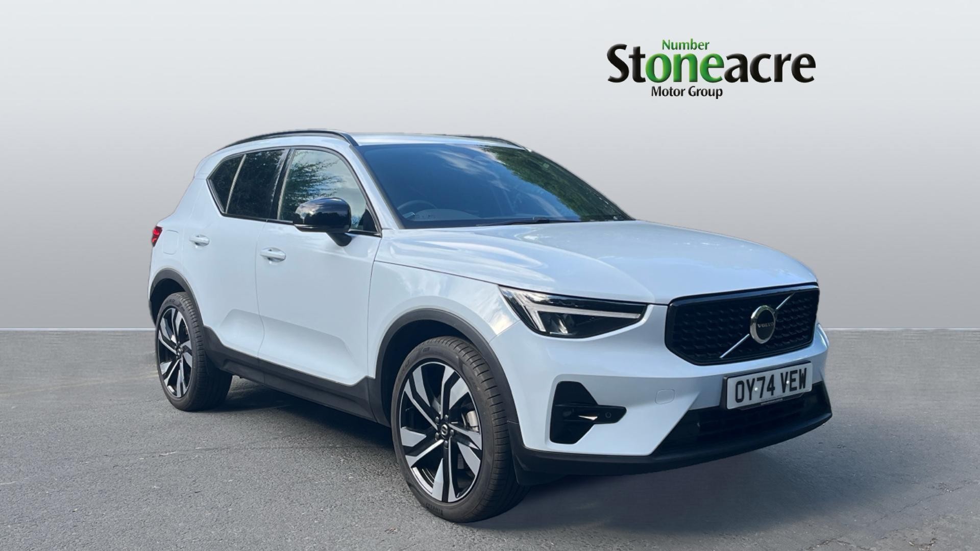 Main listing image - Volvo XC40