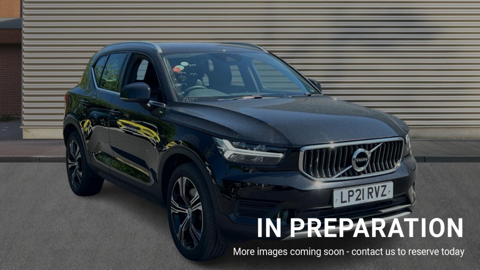 Main listing image - Volvo XC40 Recharge