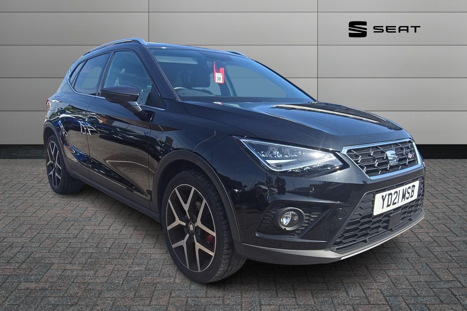 Main listing image - SEAT Arona
