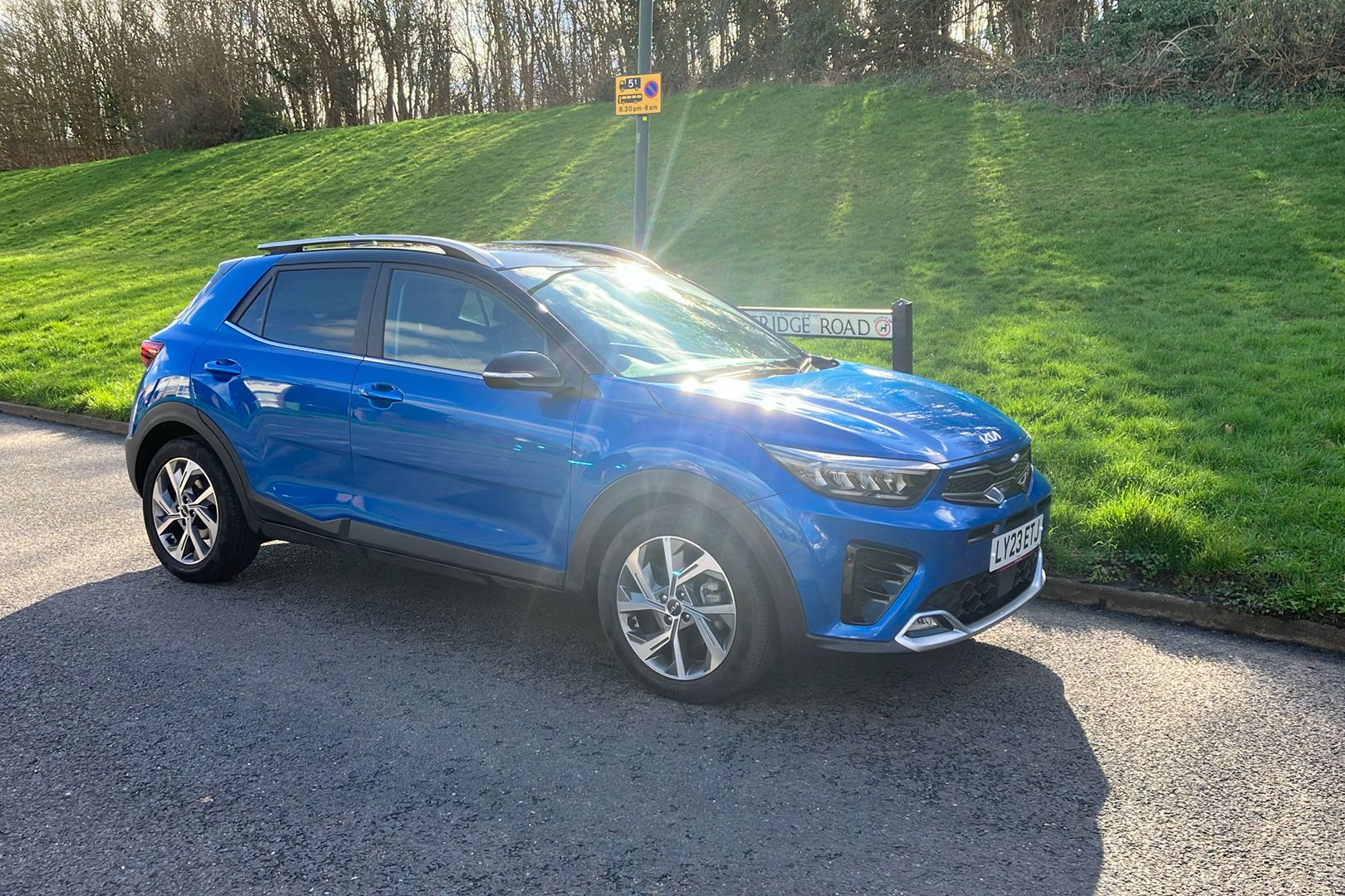 Main listing image - Kia Stonic