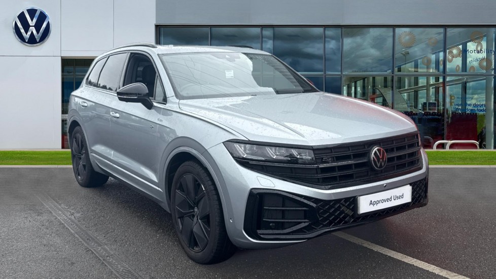 Main listing image - Volkswagen Touareg