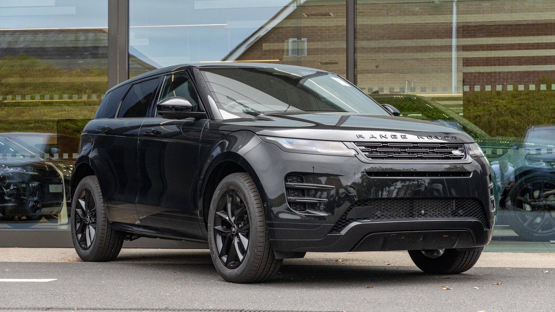 Main listing image - Land Rover Range Rover Evoque