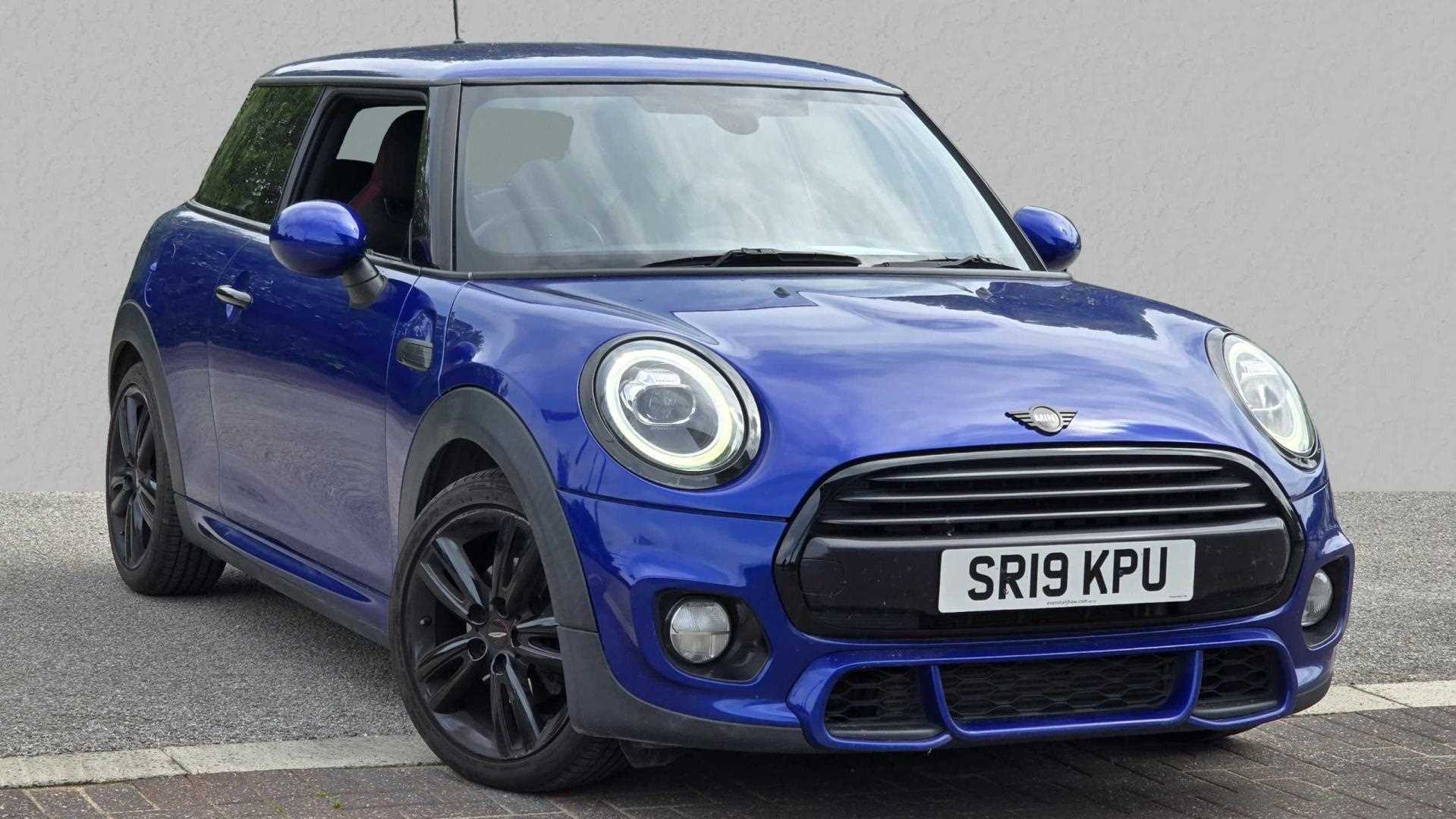 Main listing image - MINI Hatchback