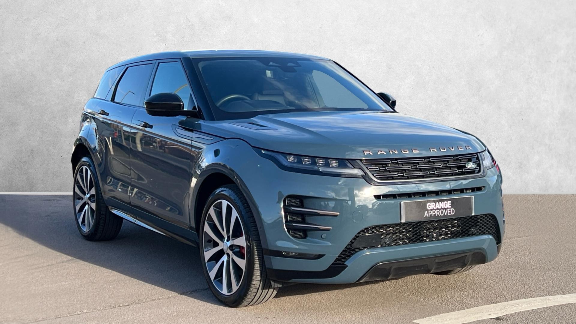 Main listing image - Land Rover Range Rover Evoque