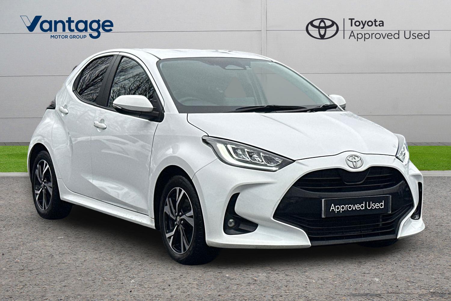 Main listing image - Toyota Yaris