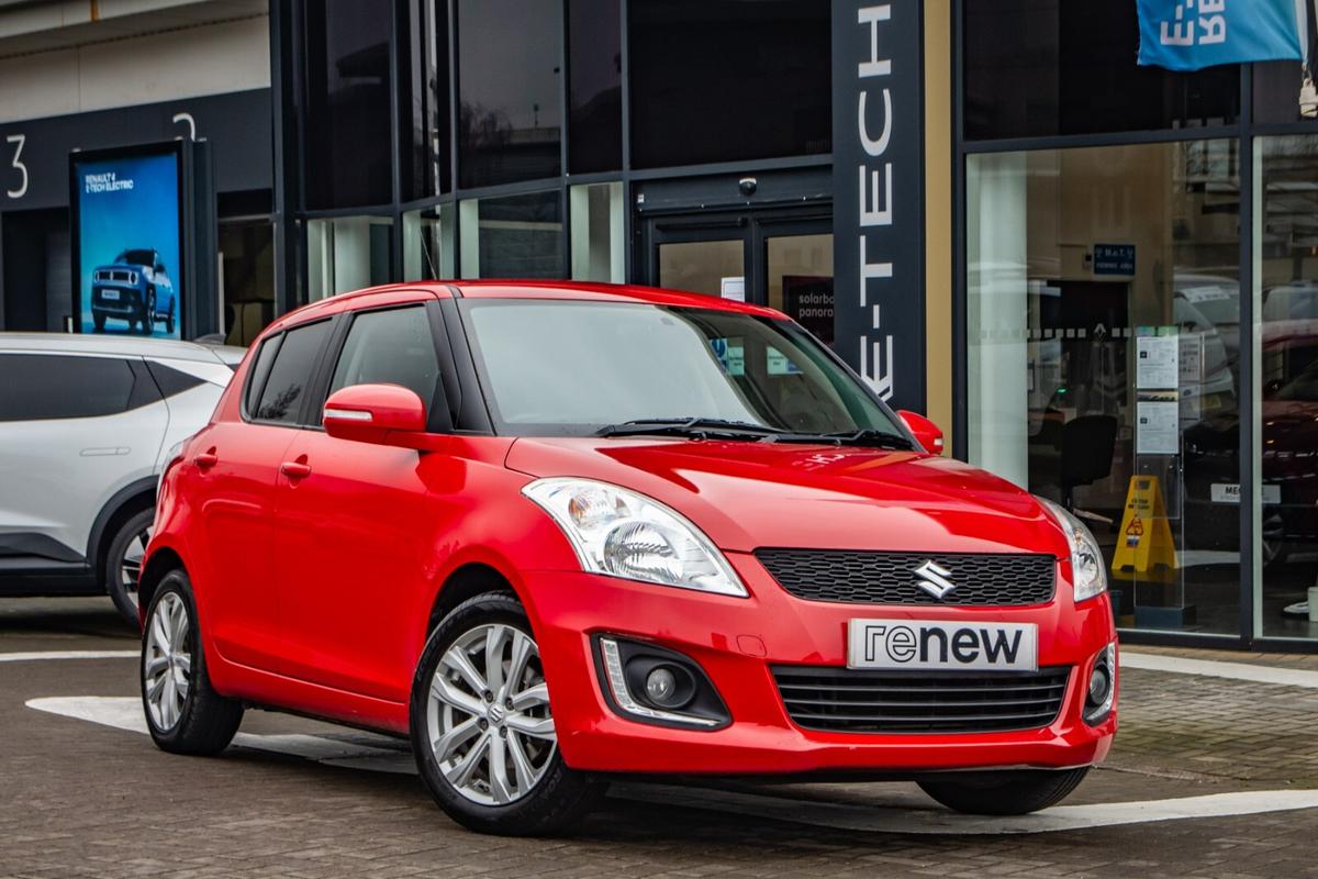 Main listing image - Suzuki Swift
