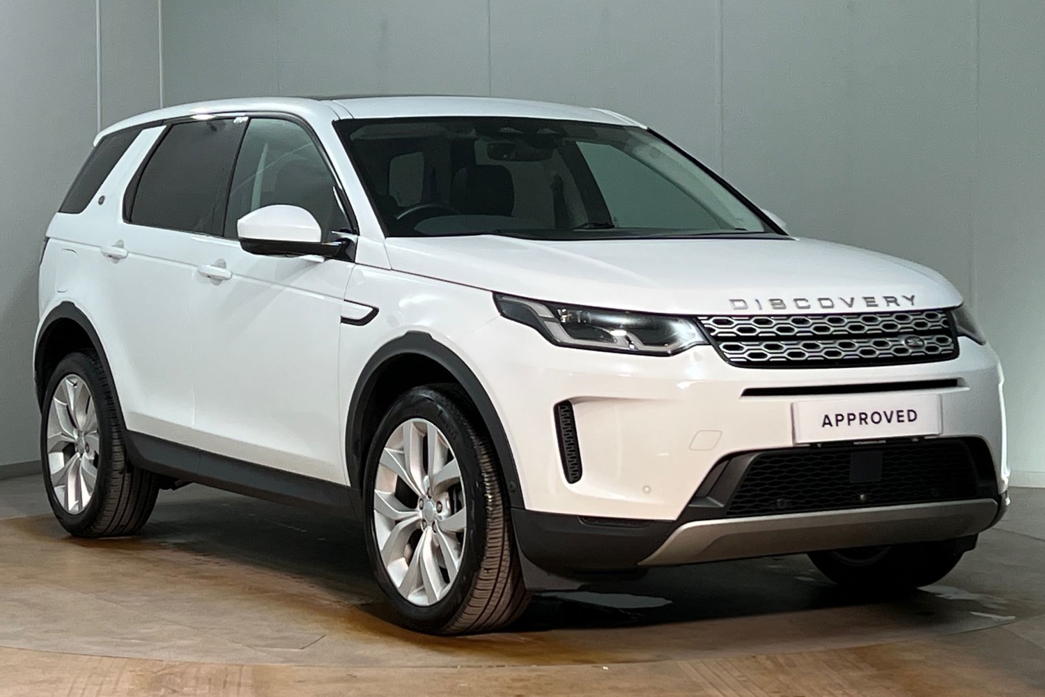 Main listing image - Land Rover Discovery Sport