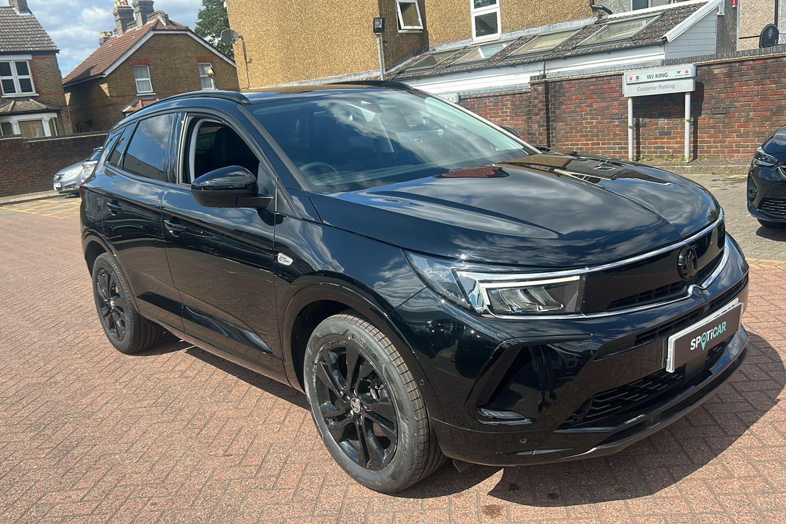Main listing image - Vauxhall Grandland