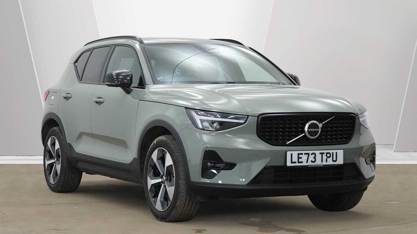 Main listing image - Volvo XC40