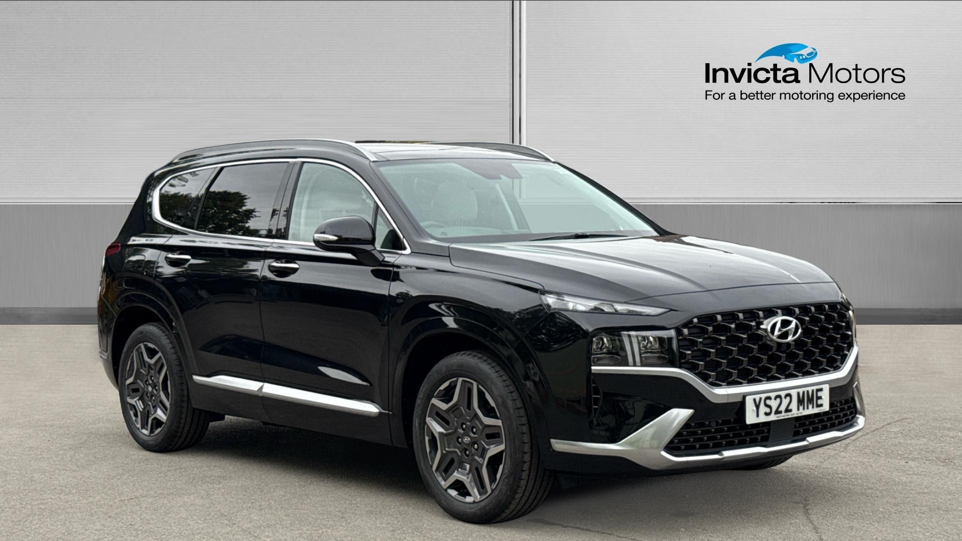 Main listing image - Hyundai Santa Fe