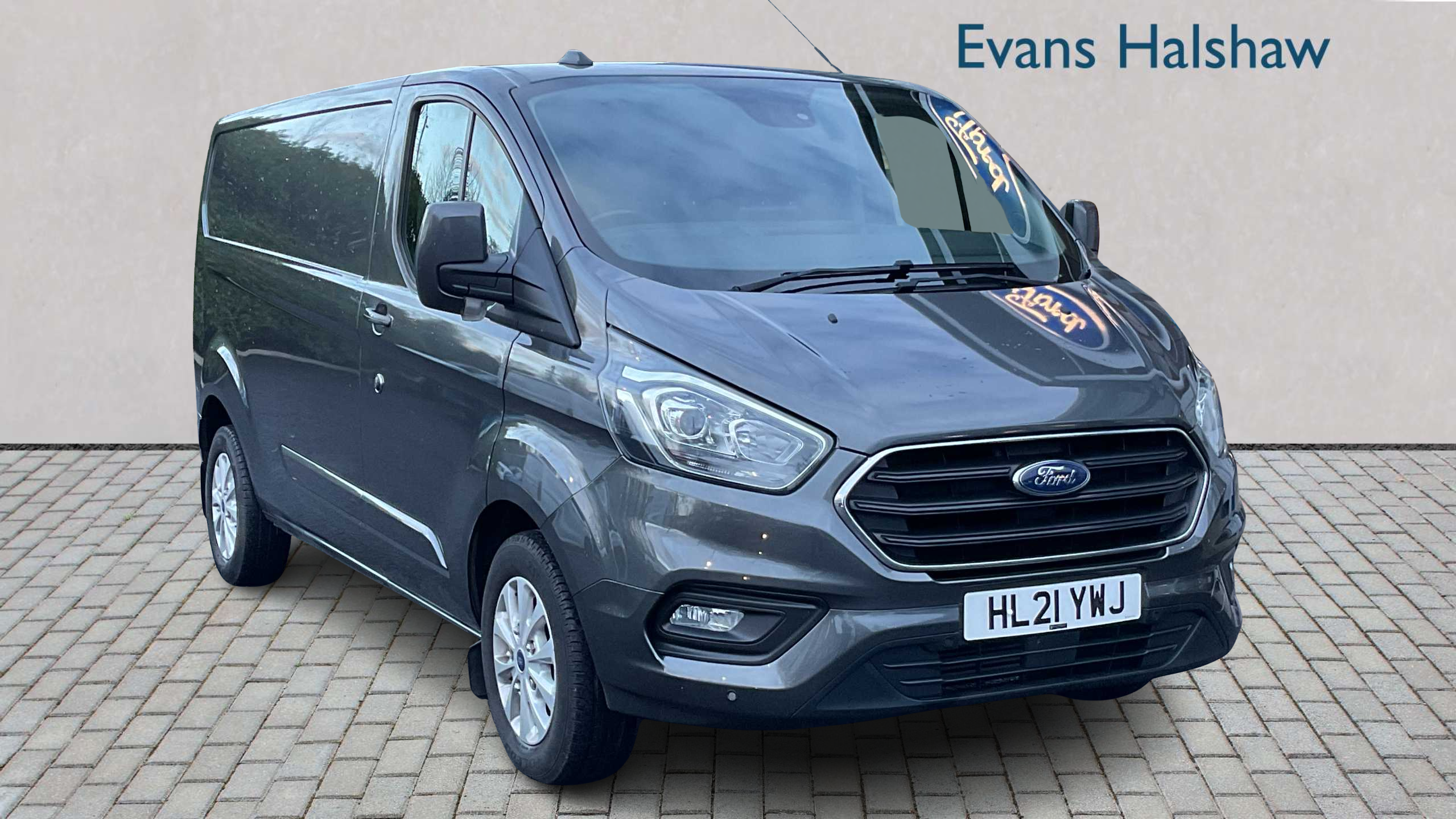 Main listing image - Ford Transit Custom