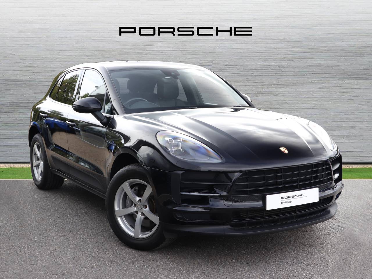 Main listing image - Porsche Macan