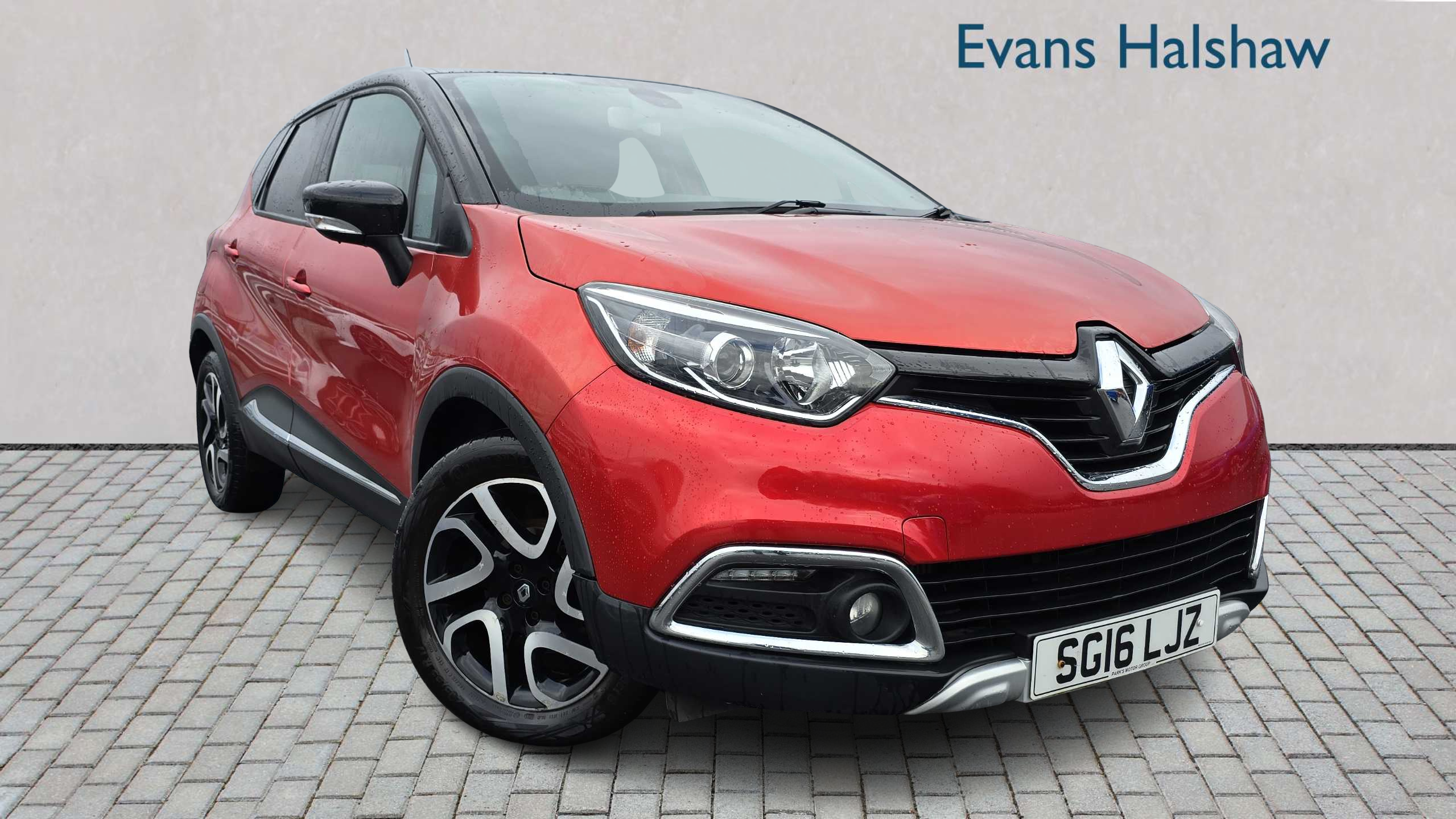 Main listing image - Renault Captur
