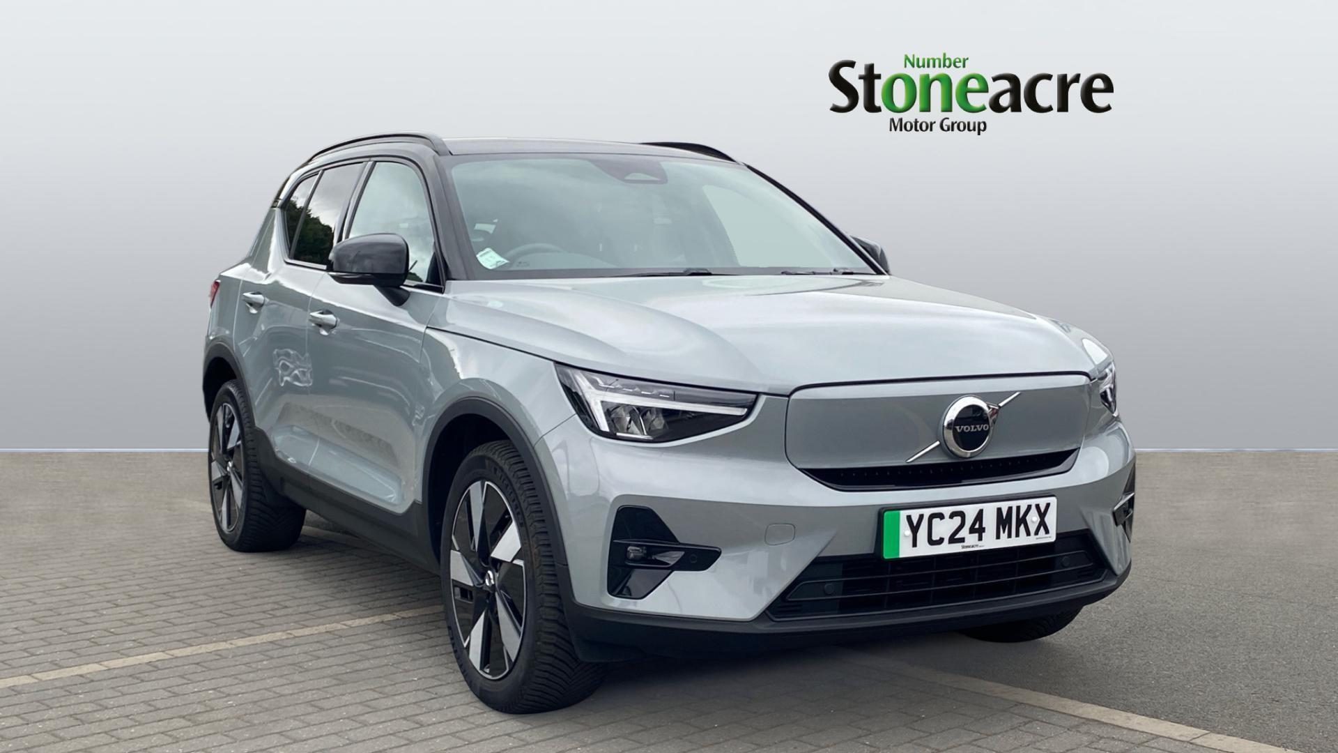 Main listing image - Volvo XC40