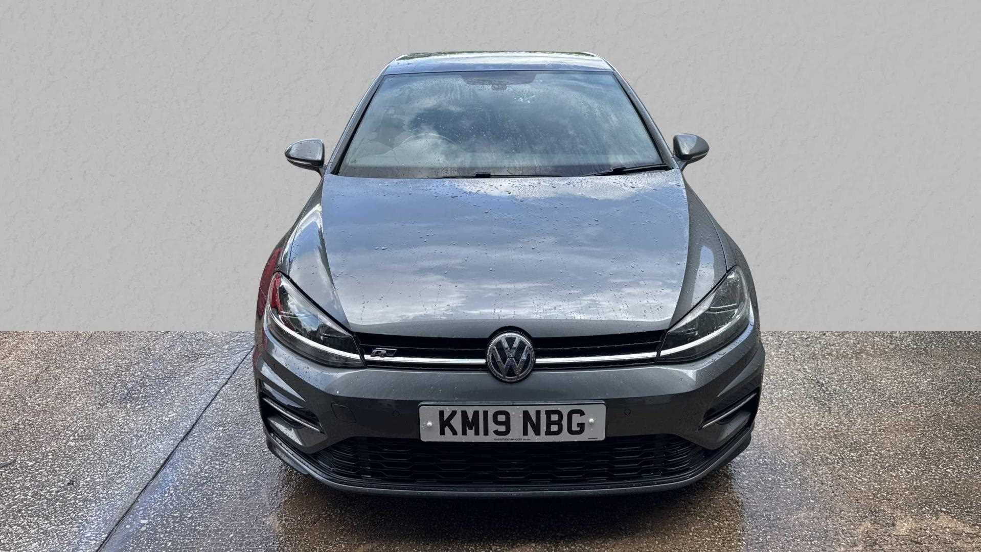 Main listing image - Volkswagen Golf