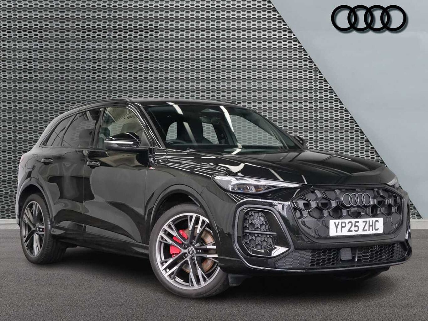 Main listing image - Audi Q5