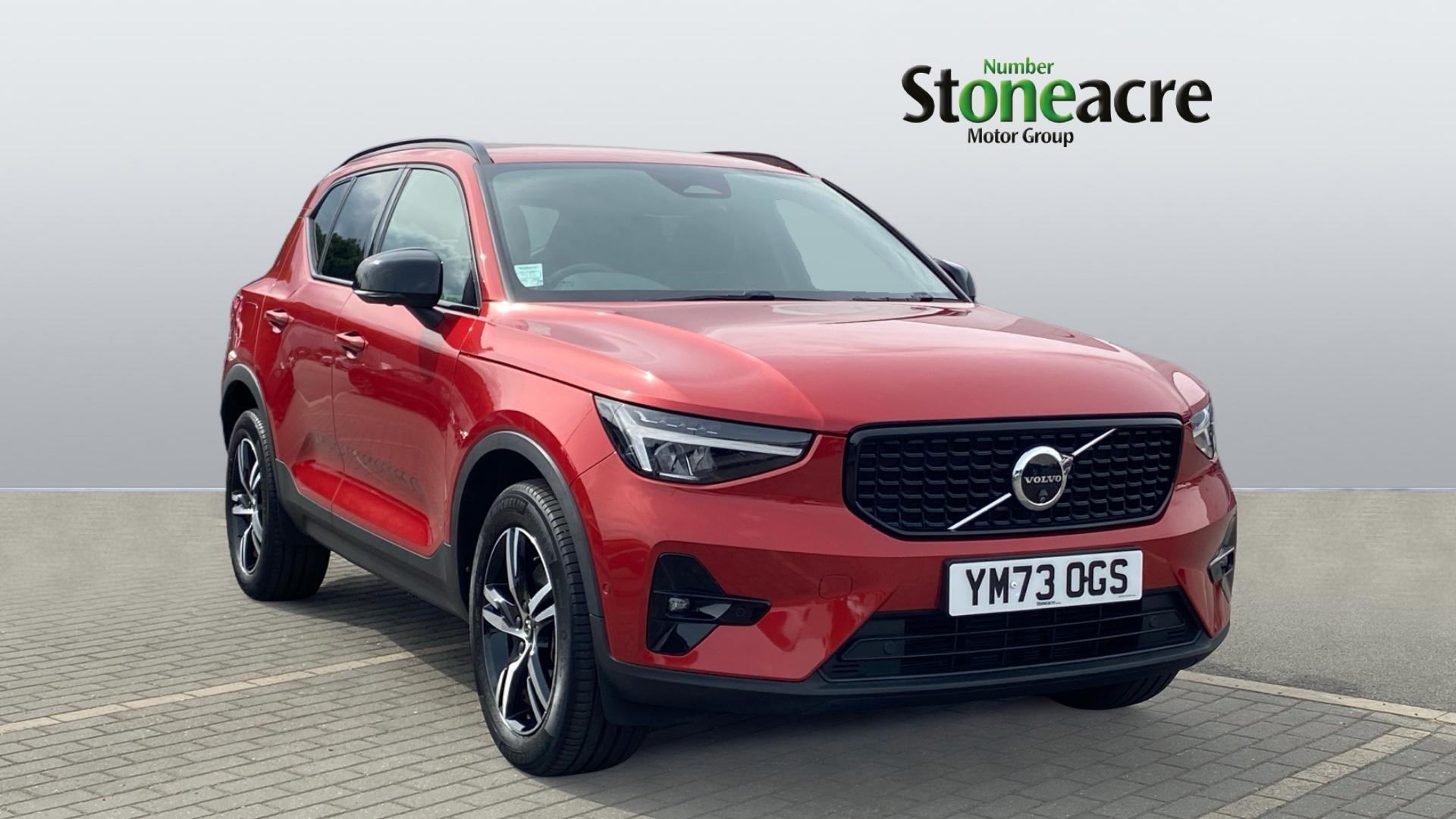 Main listing image - Volvo XC40