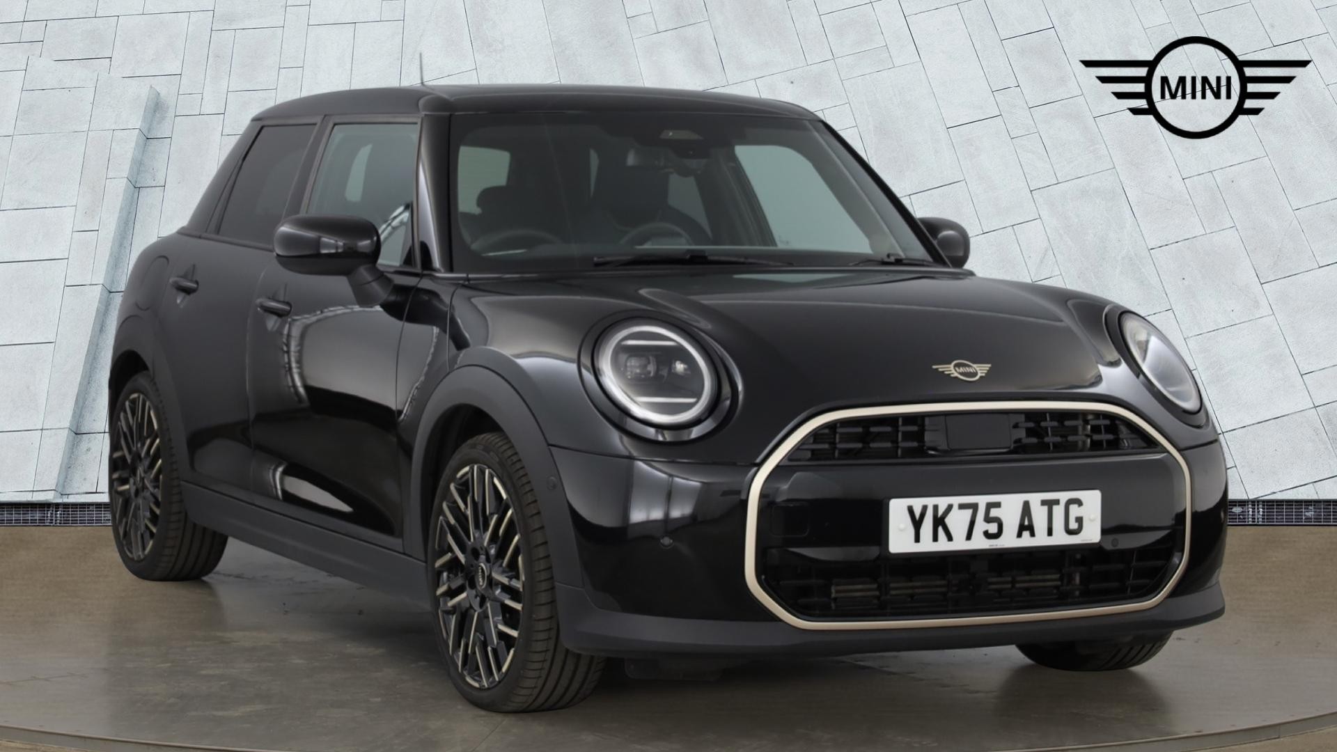 Main listing image - MINI Cooper