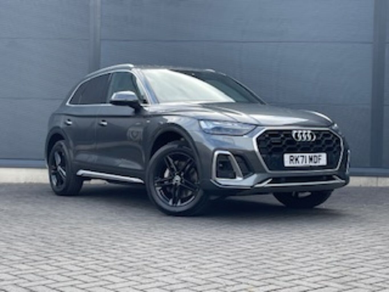 Main listing image - Audi Q5