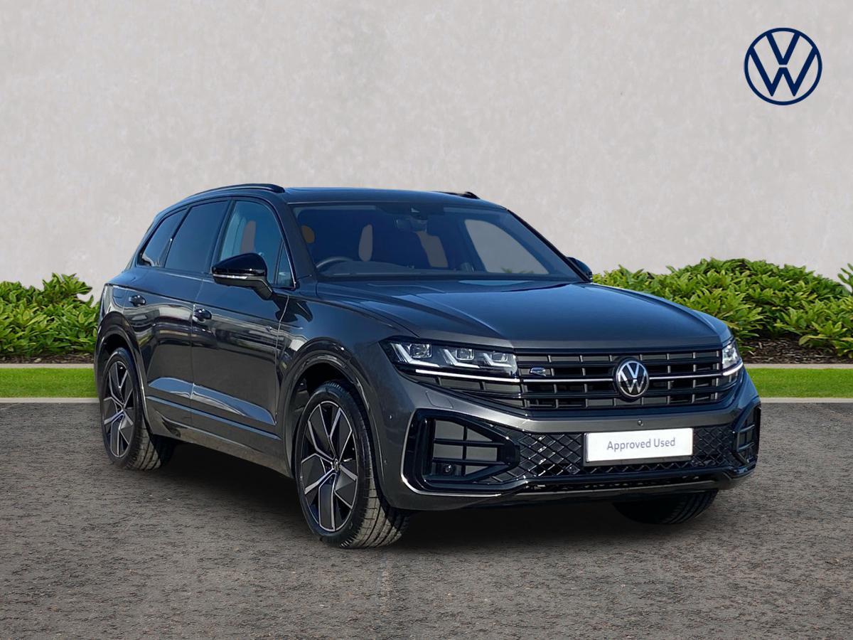 Main listing image - Volkswagen Touareg