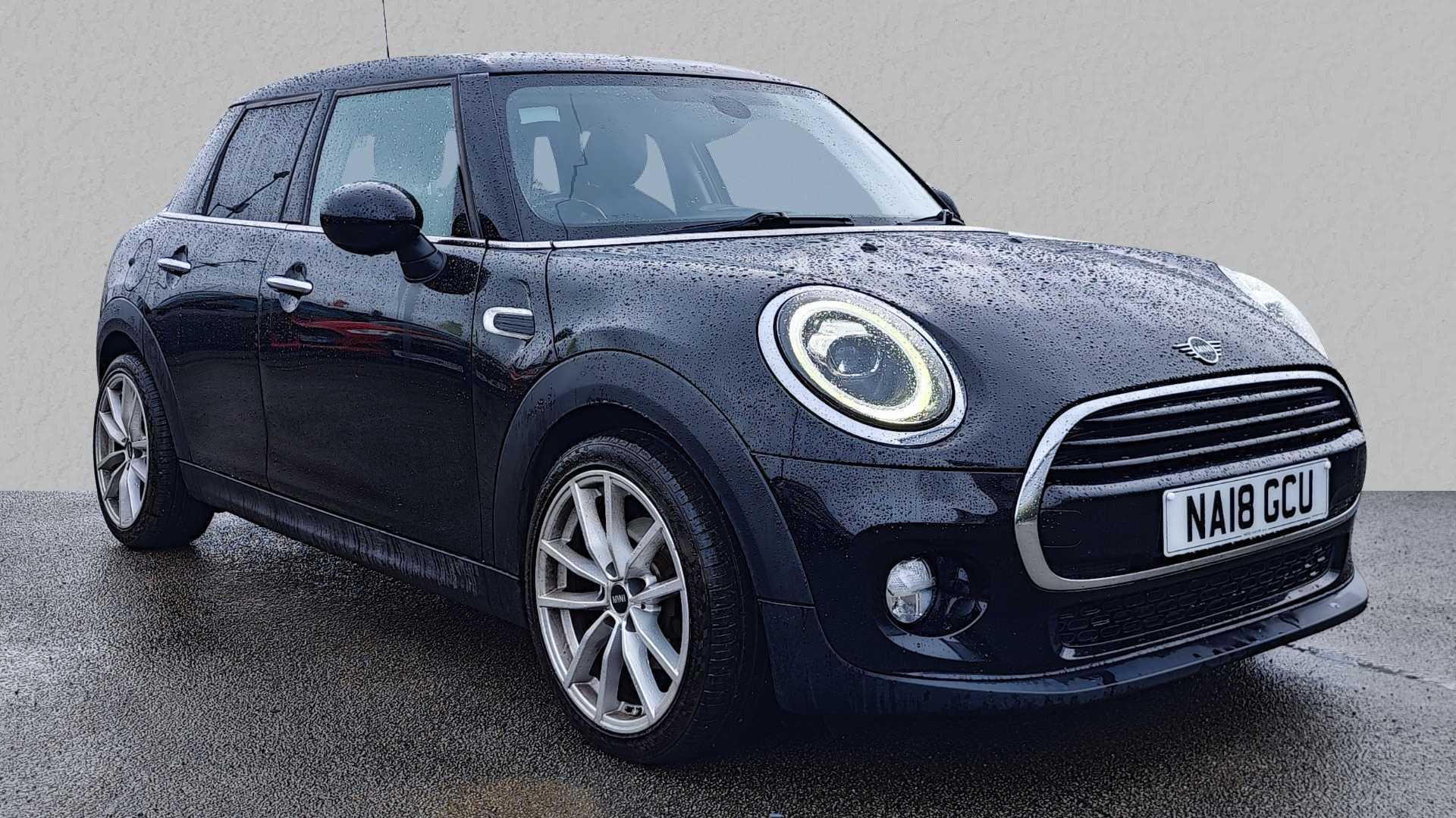 Main listing image - MINI Hatchback 5dr