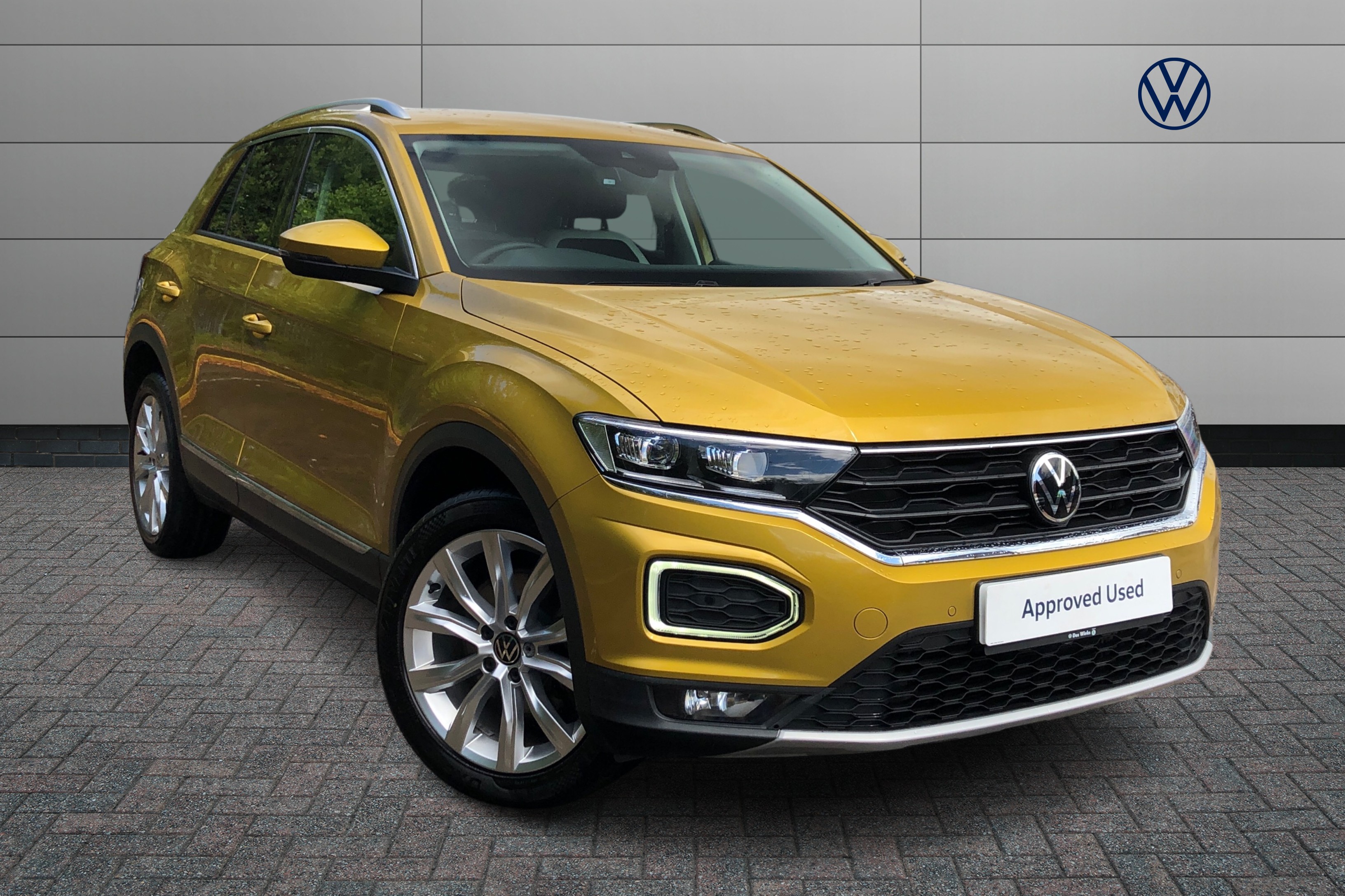 Main listing image - Volkswagen T-Roc