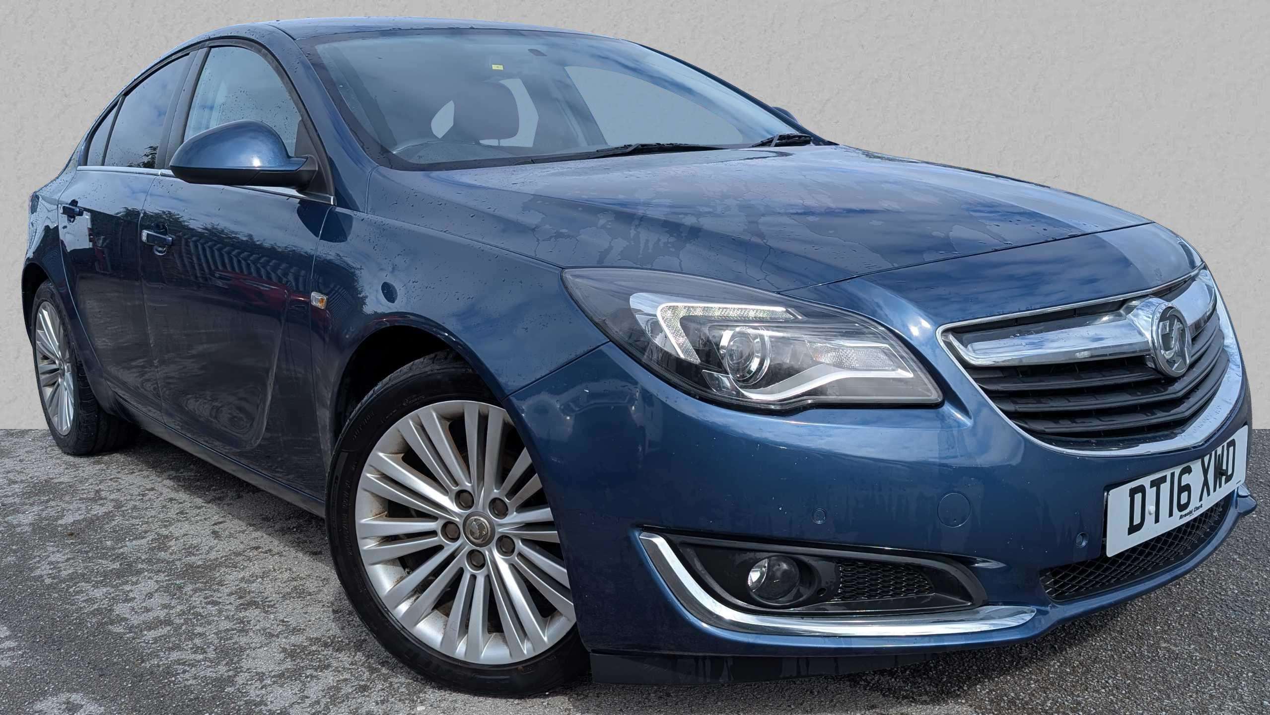 Main listing image - Vauxhall Insignia
