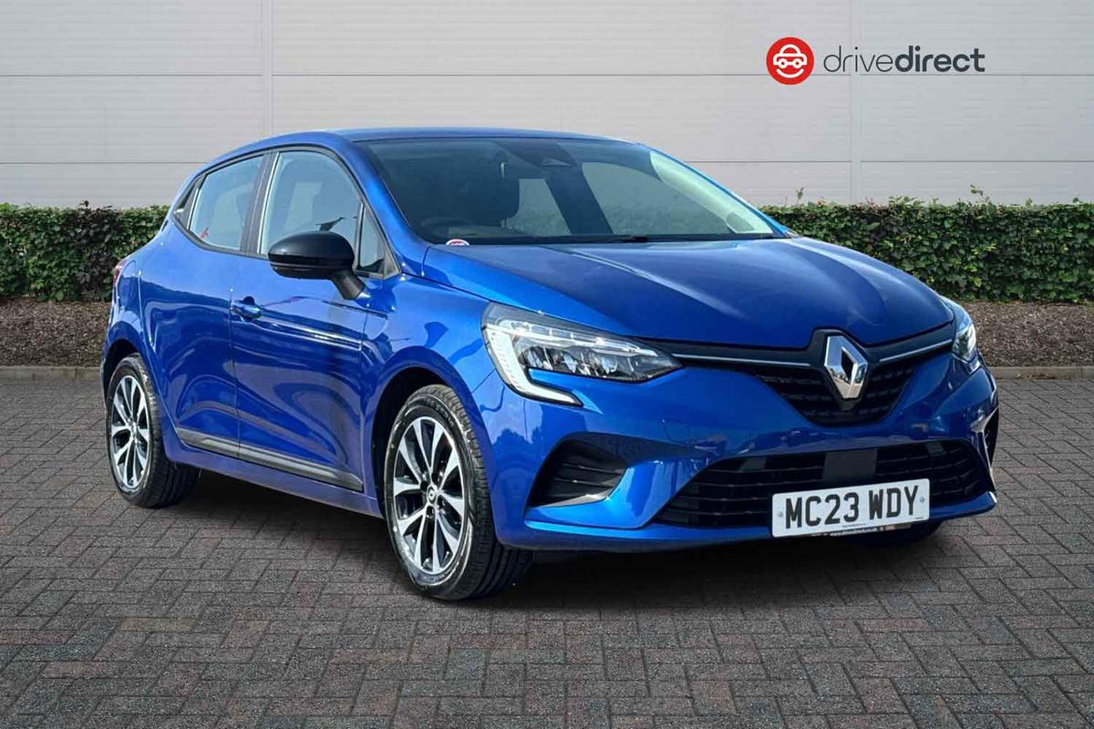 Main listing image - Renault Clio