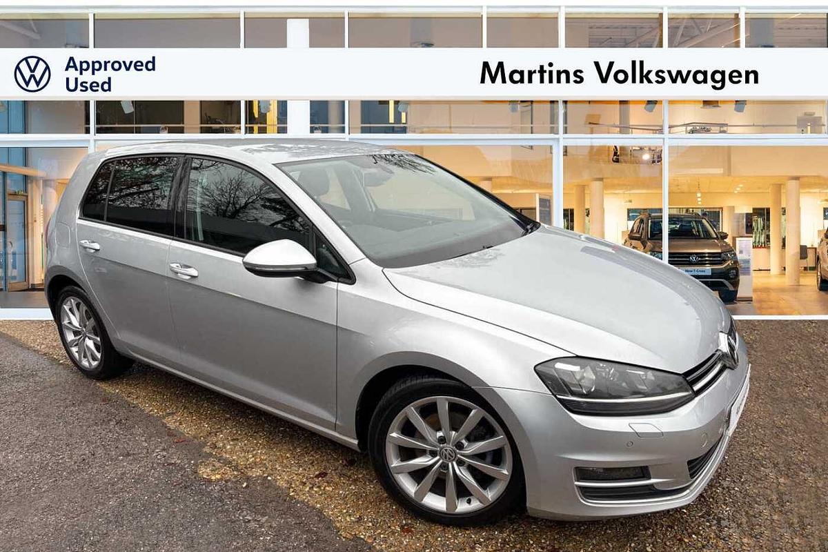 Main listing image - Volkswagen Golf