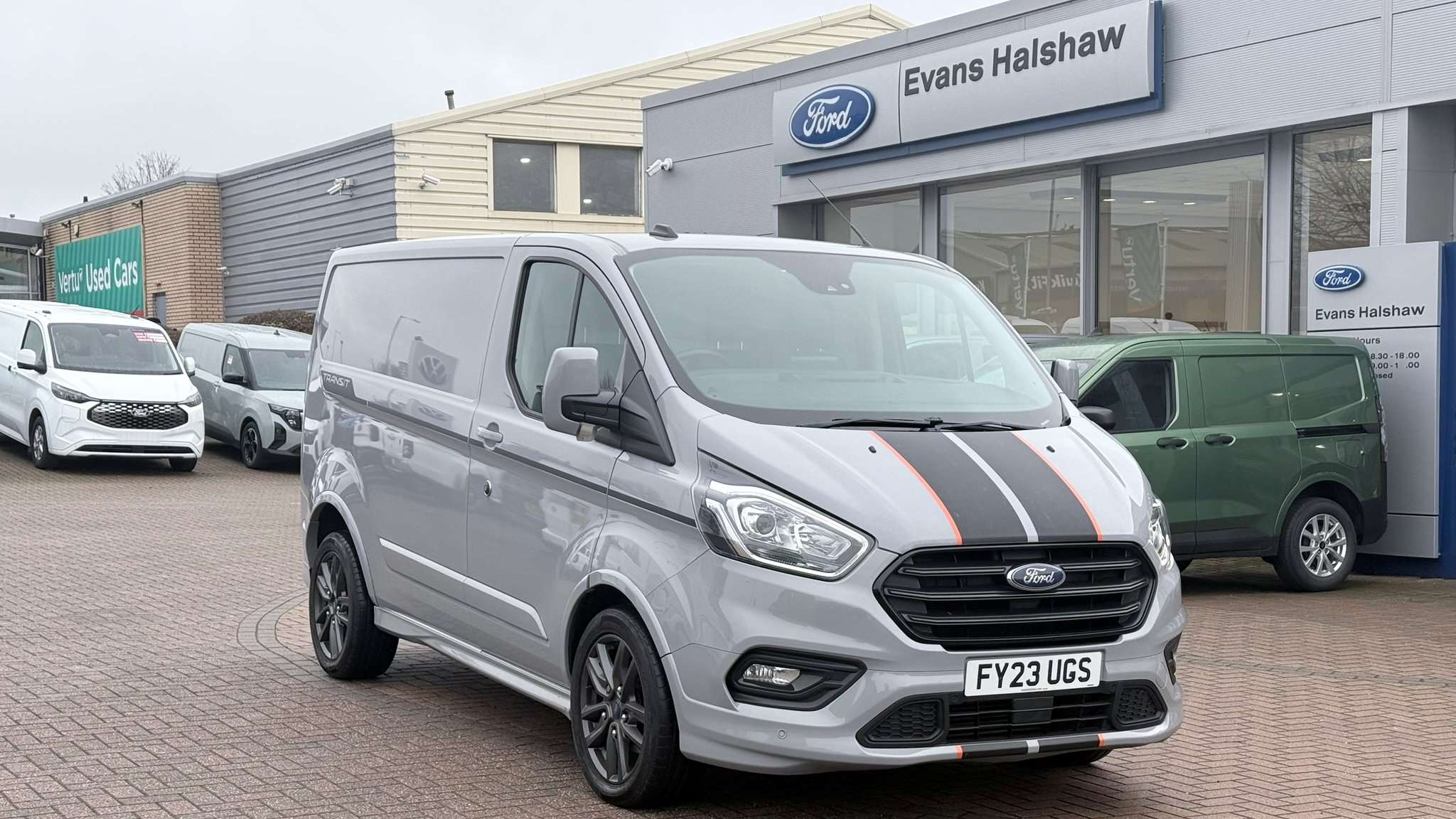 Main listing image - Ford Transit Custom