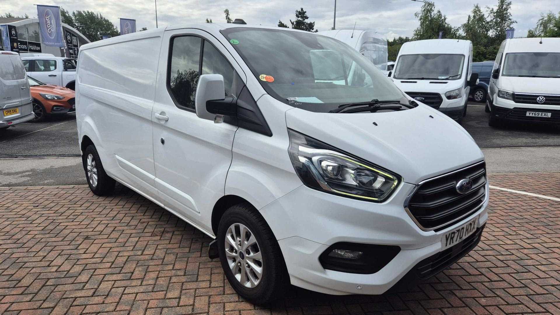 Main listing image - Ford Transit Custom