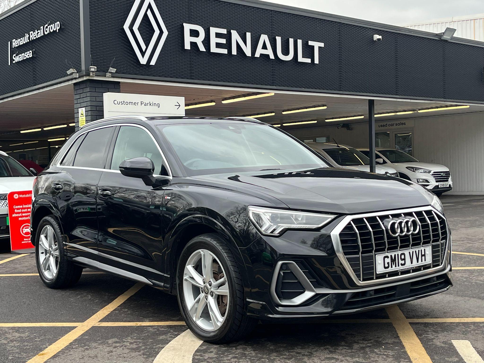 Main listing image - Audi Q3