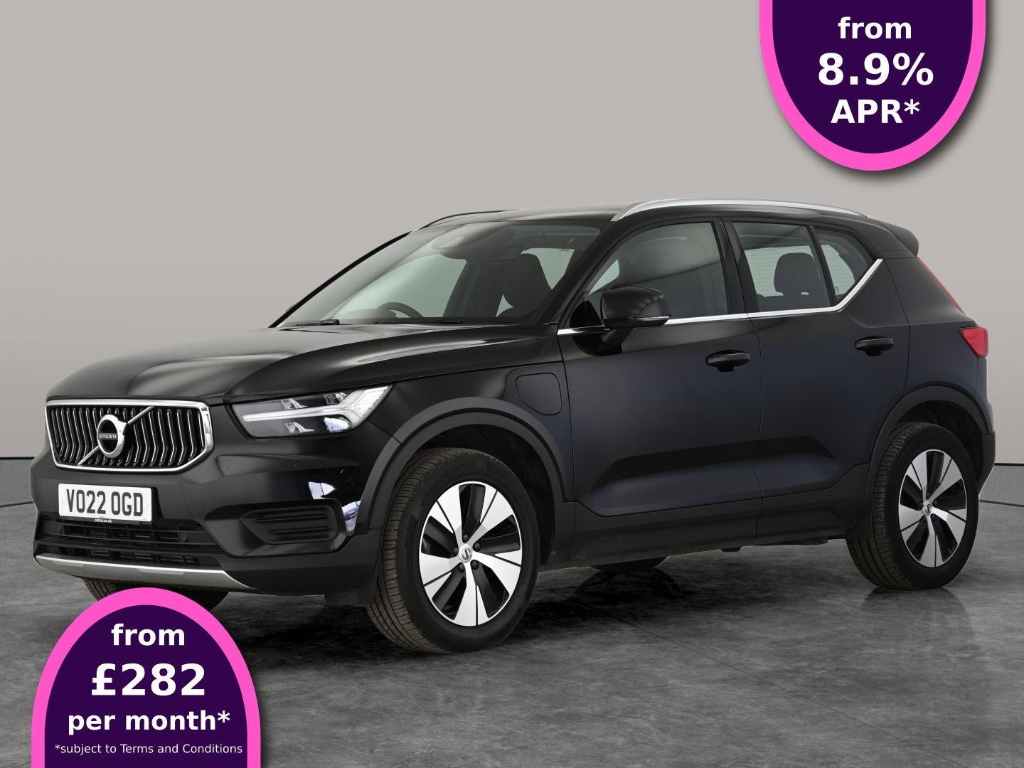 Main listing image - Volvo XC40 Recharge