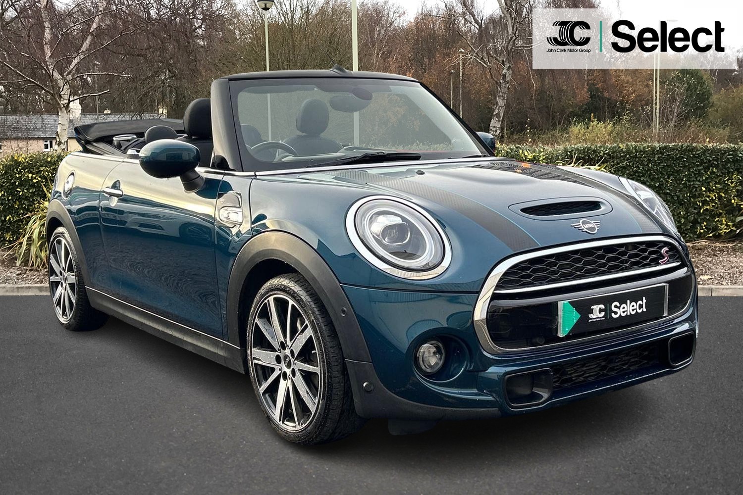 Main listing image - MINI Convertible