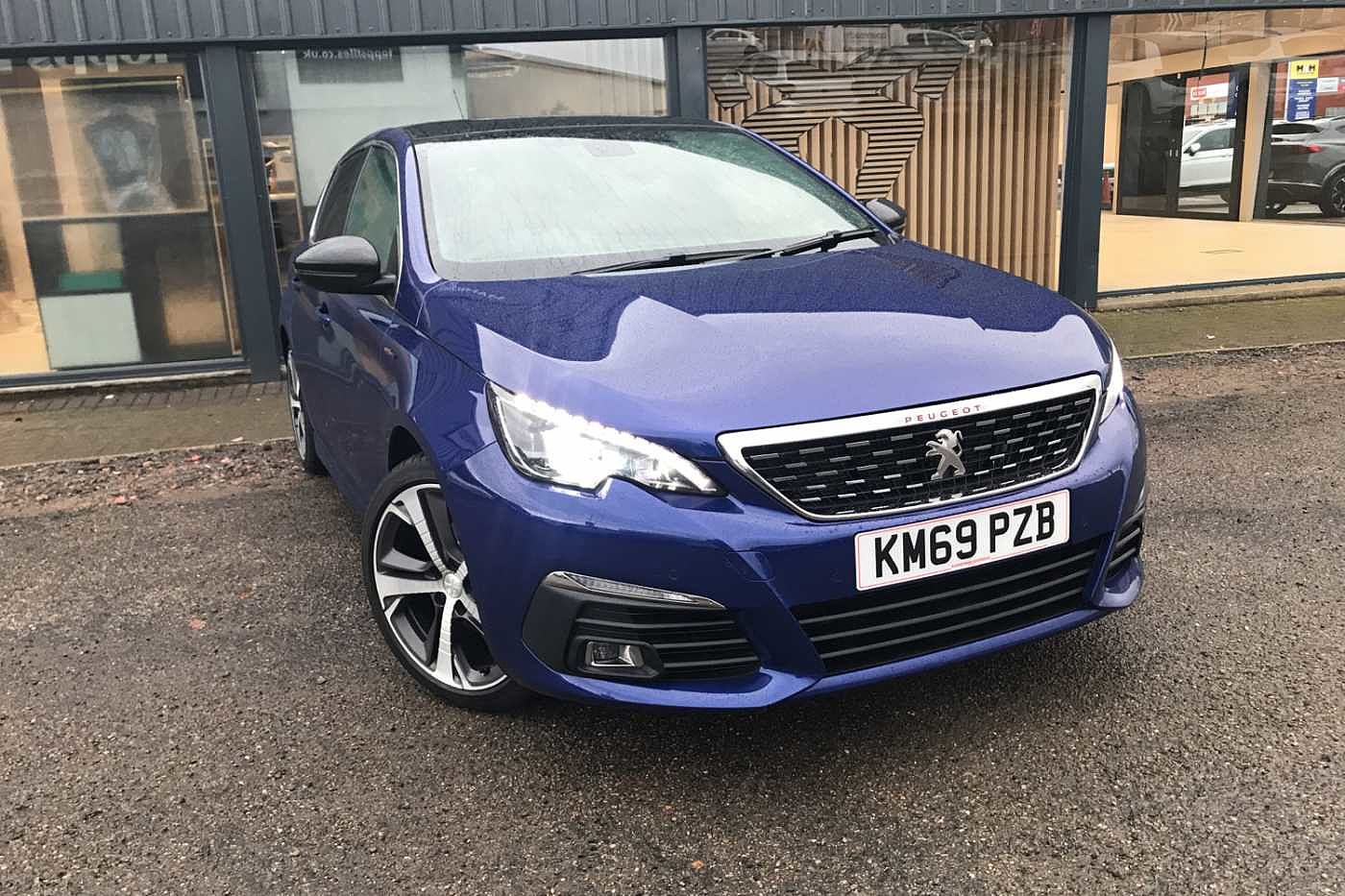 Main listing image - Peugeot 308