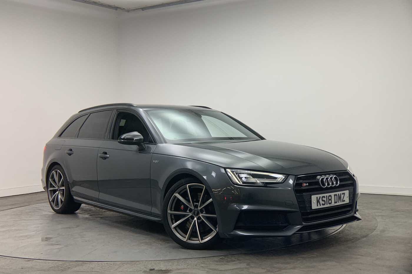 Main listing image - Audi S4