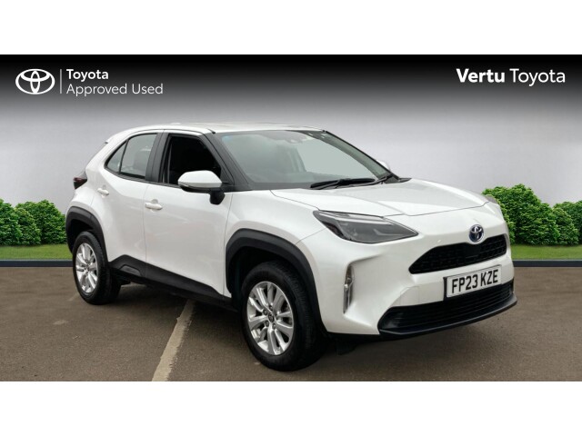 Main listing image - Toyota Yaris Cross