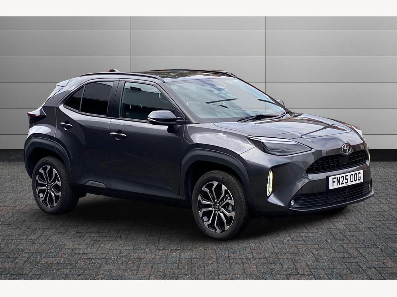 Main listing image - Toyota Yaris Cross