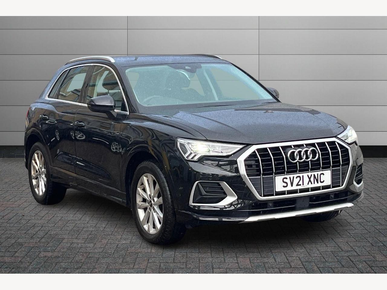 Main listing image - Audi Q3