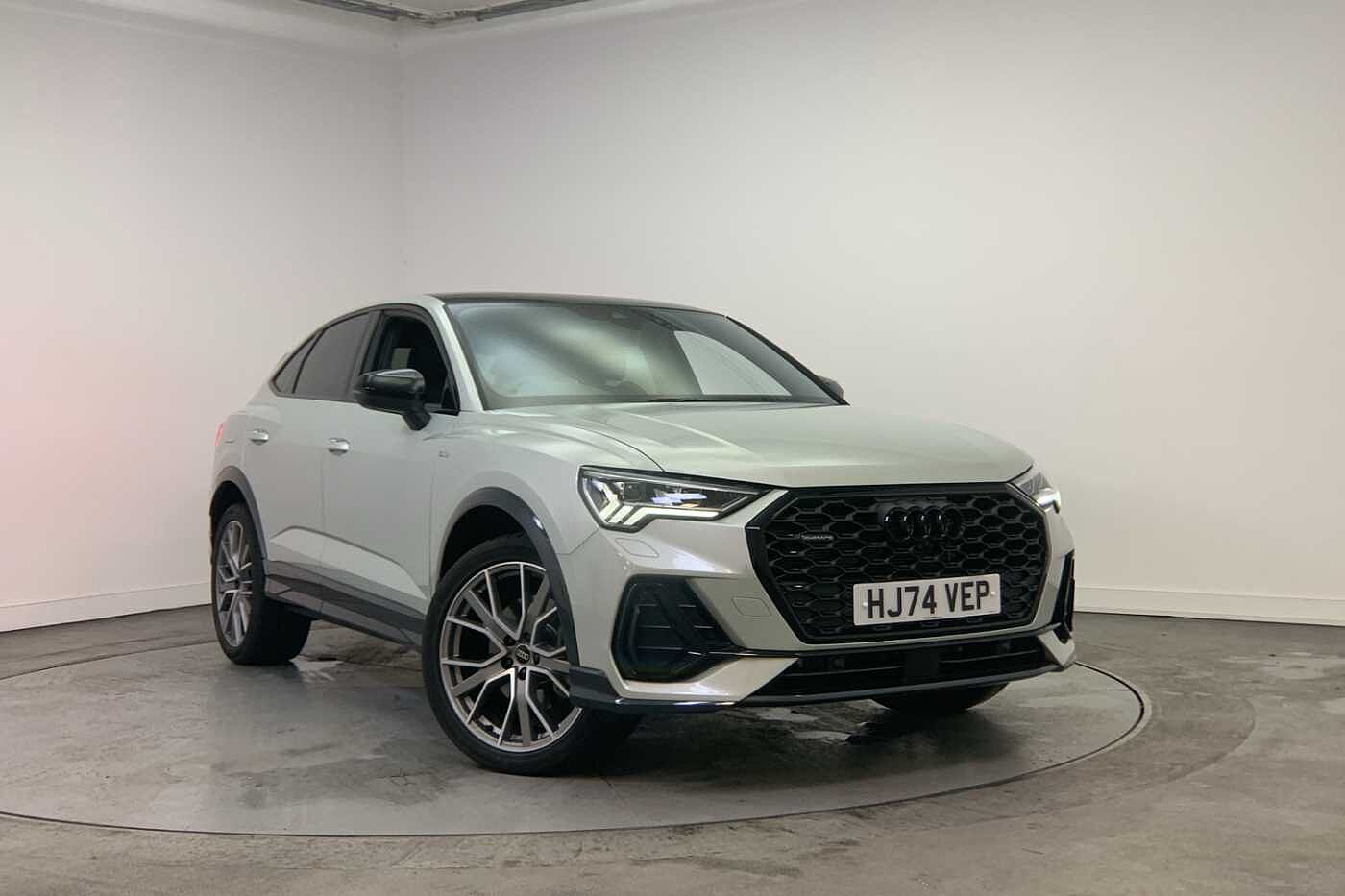 Main listing image - Audi Q3