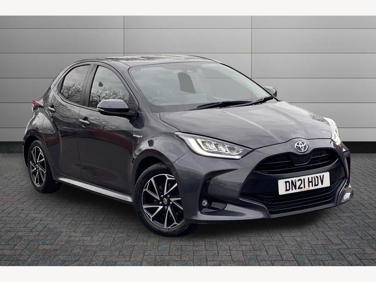 Main listing image - Toyota Yaris