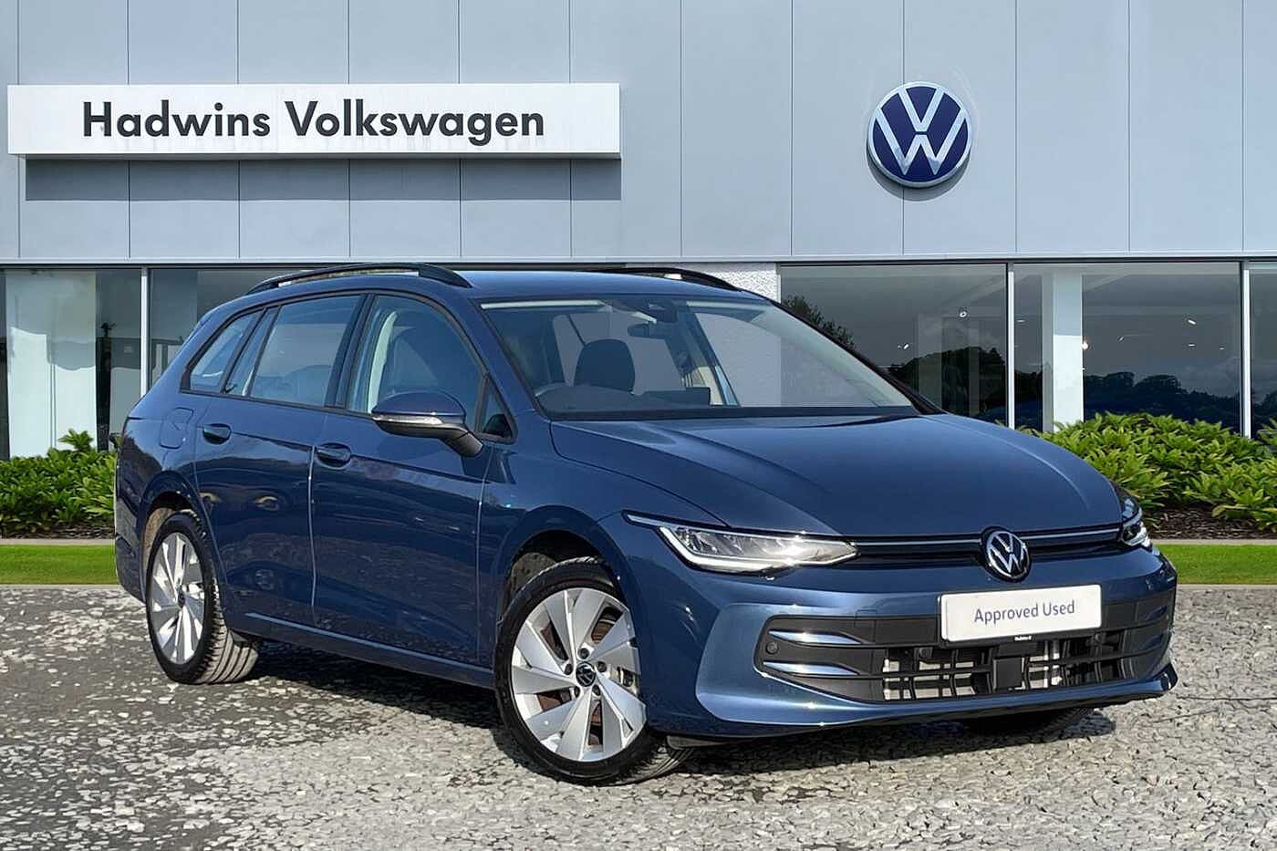 Main listing image - Volkswagen Golf Estate