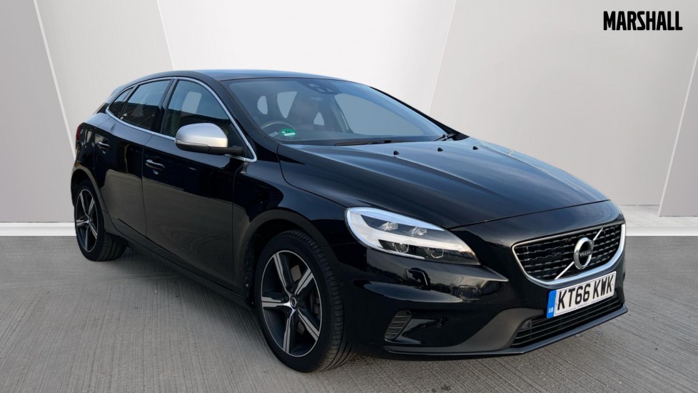 Main listing image - Volvo V40