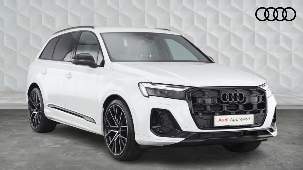 Main listing image - Audi Q7