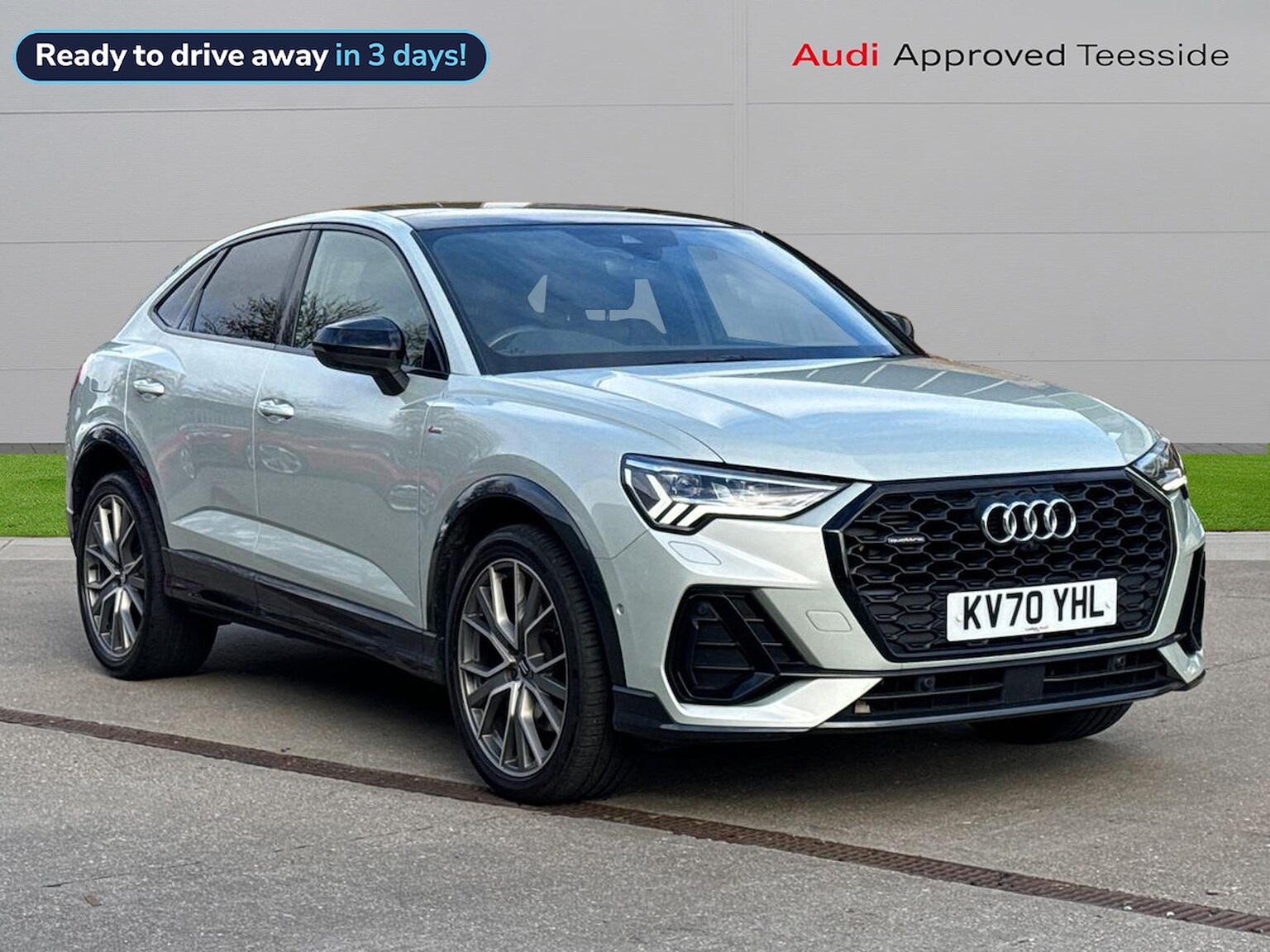 Main listing image - Audi Q3