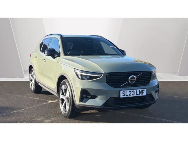 Main listing image - Volvo XC40