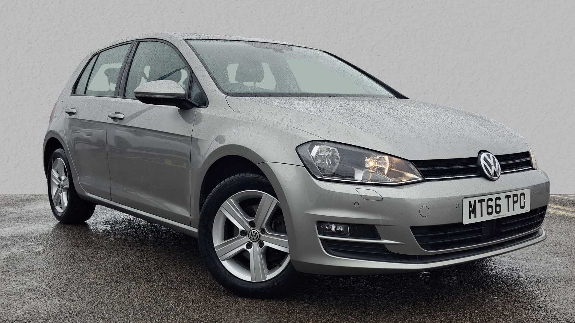 Main listing image - Volkswagen Golf