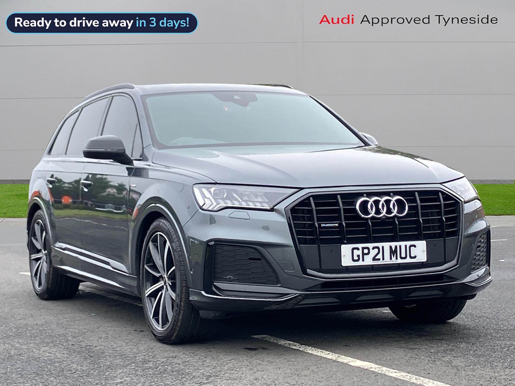 Main listing image - Audi Q7