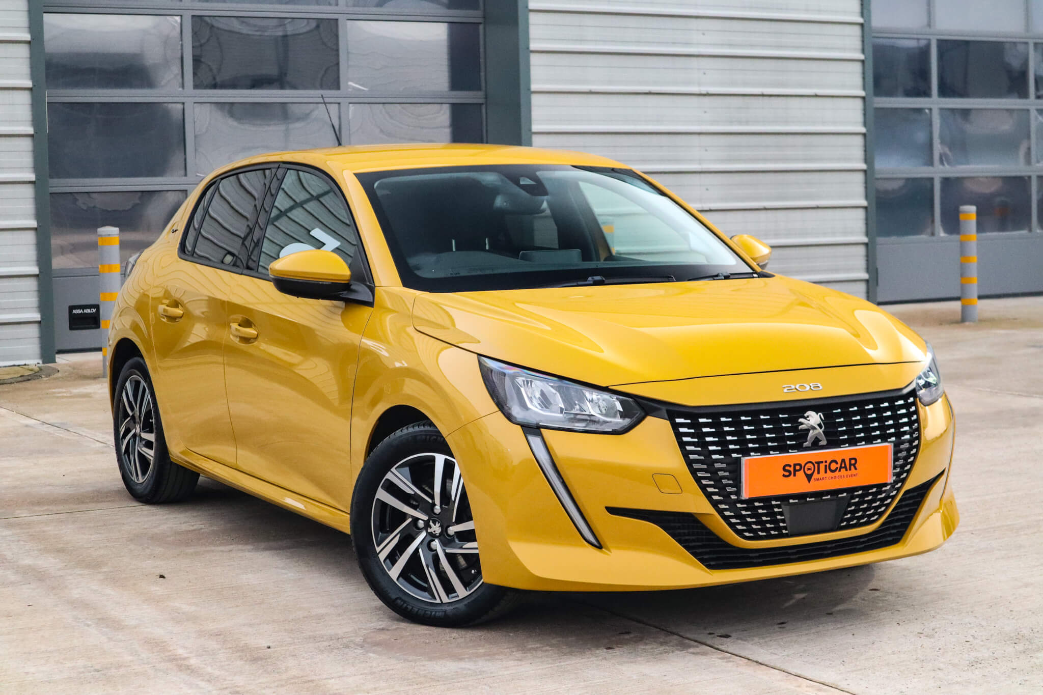 Main listing image - Peugeot 208